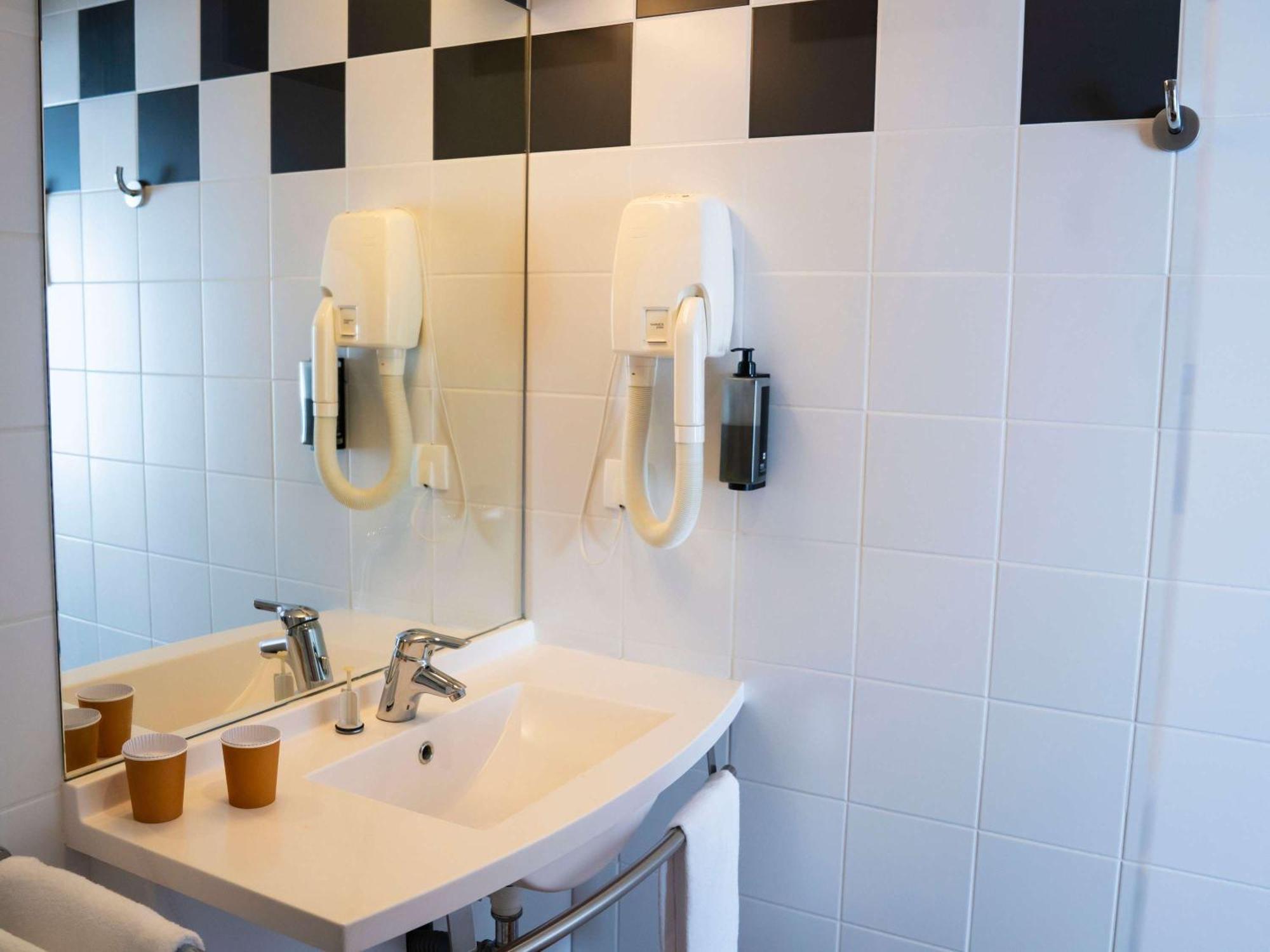 Ibis Styles Bourbon Lancy Hotel Ngoại thất bức ảnh